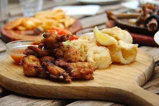 Lumberjack Saloon & Eatery